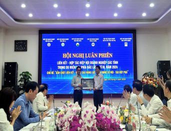 Chủ tịch Trung tâm Trọng tài Quốc tế Việt Nam (VIAC) tham dự và phát biểu tại Hội nghị liên kết - hợp tác Hiệp hội Doanh nghiệp các tỉnh Trung du miền núi phía Bắc lần thứ III năm 2024