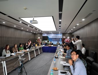 Trường Đại học Kinh tế Quốc dân và Trung tâm Trọng tài Quốc tế Việt Nam (VIAC) ký kết biên bản ghi nhớ hợp tác đào tạo