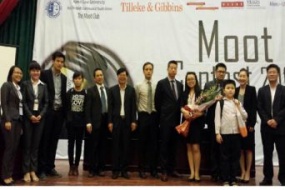 Cuộc thi tranh tụng bằng tiếng Anh - MOOT CONTEST 2016