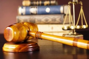 Tranh chấp hợp đồng thương mại: Trọng tài kinh tế nên san sẻ áp lực với Tòa!