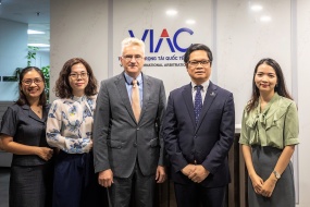 VIAC has working session with representatives of Friedrich Naumann Foundation in Vietnam (FNF)