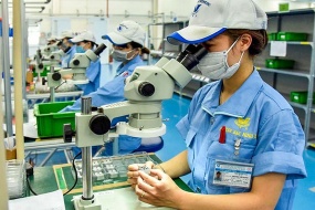 Cuộc chiến thương mại sau 15 tháng: Định hướng chính sách vĩ mô phù hợp