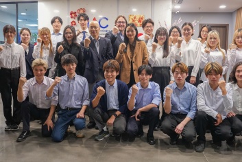 VIAC tiếp đón và làm việc với đoàn công tác Trường Đại học Ritsumeikan (Nhật Bản) 