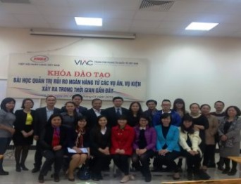 Khóa đào tạo "Bài học quản trị rủi ro ngân hàng từ các vụ án, vụ kiện xảy ra trong thời gian gần đây"